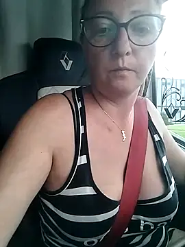 [18 May 22:23] Spy Show - video by Milfa_nimfomana cam model