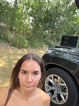 [17 Jul 14:35] Ticket Show - vídeo de la modelo de cam JuicyFruits93