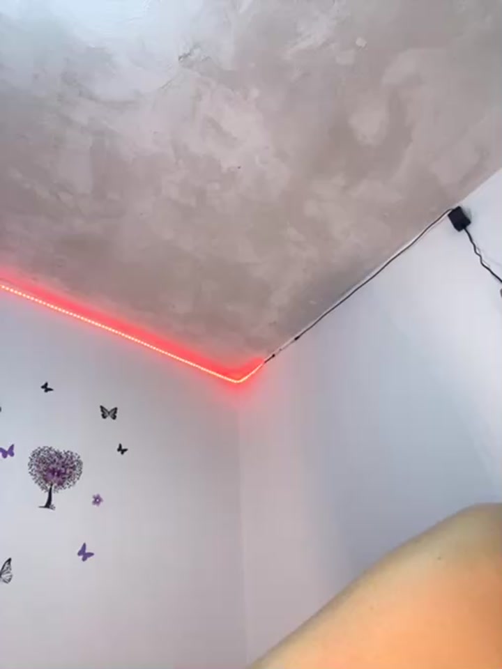 They made me vibrate so much that I exploded and SQUIRT🤯🤤 - melody-dy 캠 모델의 동영상