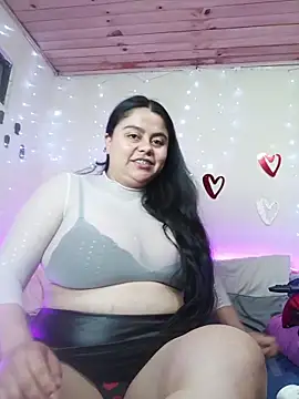 horny  and  wet - video by celeste_hotty cam model