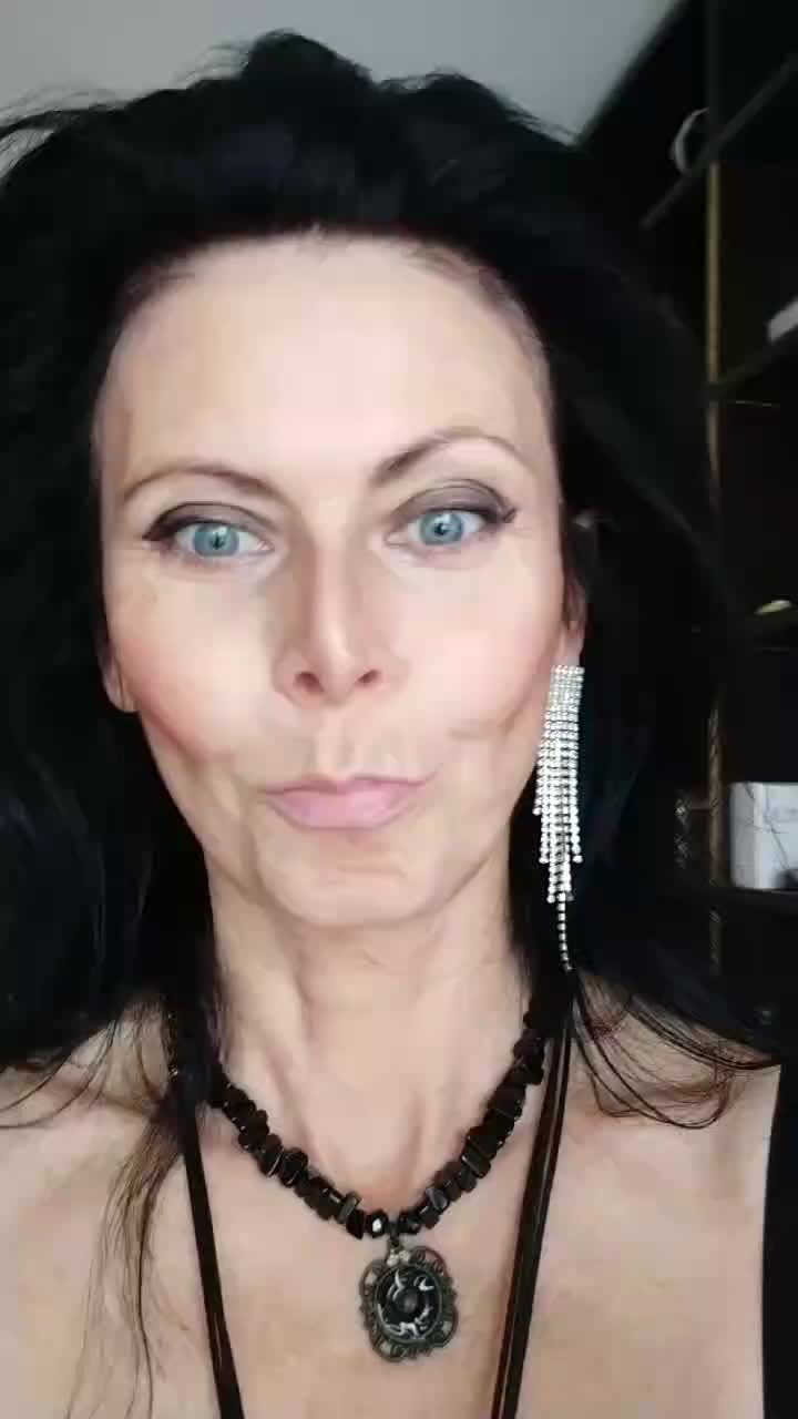 xxx - βίντεο μοντέλου GannaWind