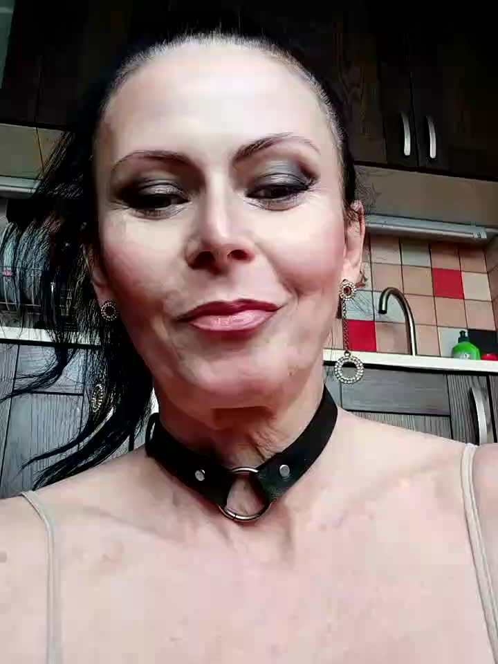 anal - βίντεο μοντέλου GannaWind