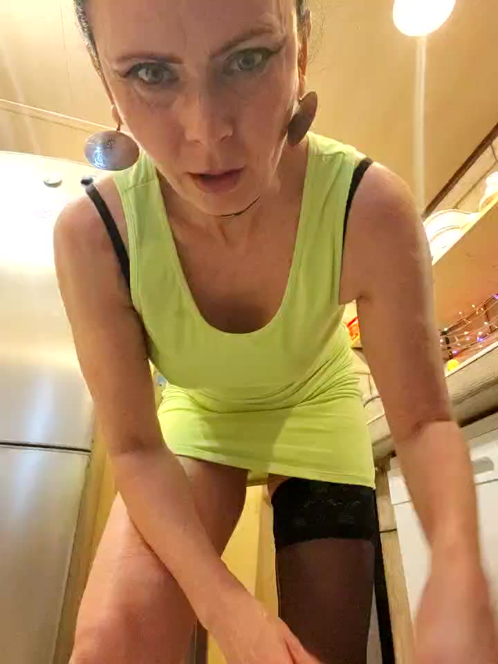 fist pu/ squirt / fist ass/ squirt - βίντεο μοντέλου GannaWind