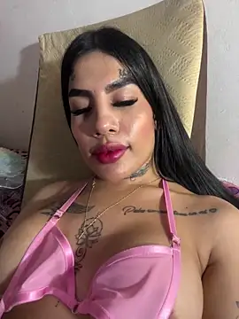 Hot - video by saragill323 cam model