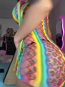 Look at my milk come out - video by saragill323 cam model