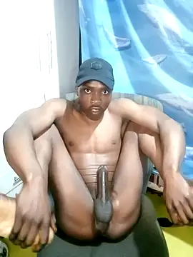 Naughty me - video di BigGamecharger modella di cam