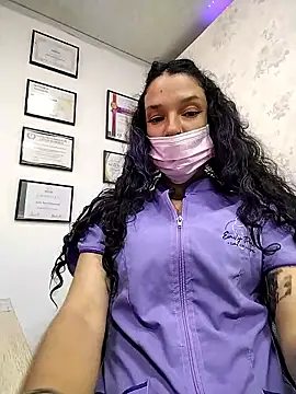 [10 Jan 10:53] Public Show - video rebekka_simpson kameramallilta