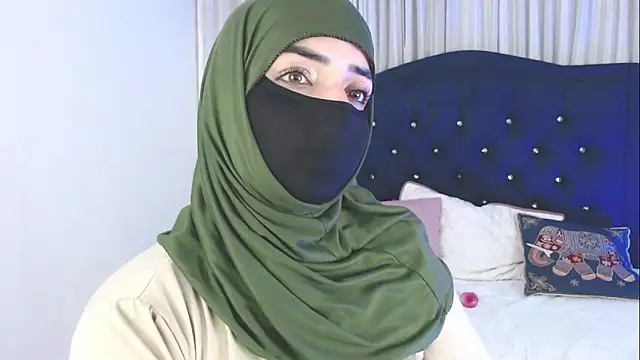 squirting face and plug anal - video od modelky/modela Uzra_hayed