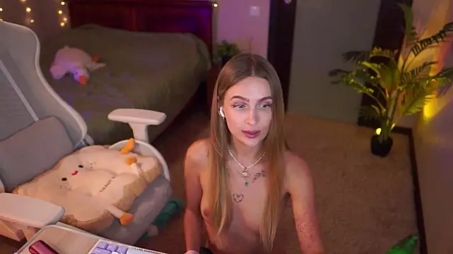 [15 Aug 23:05] Private Show - video by Kamila_icee cam model