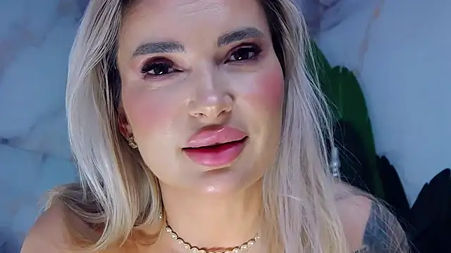 Watch your deepest fantasy  in private - latex lovers🔥🔥🔥