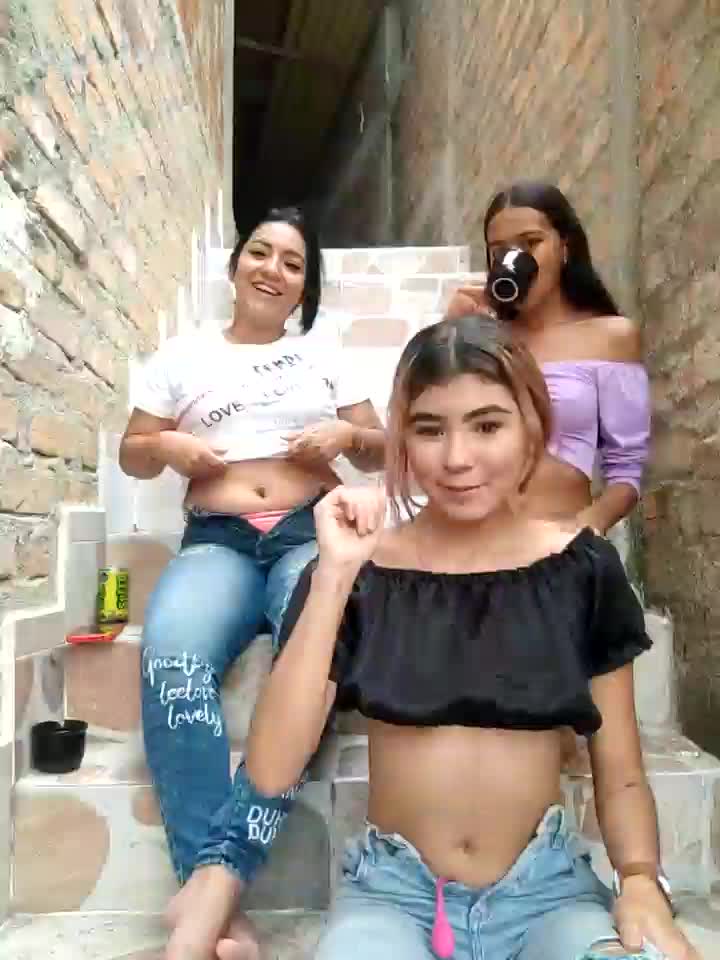 Double penetration lick ass - clip cu girls_hot2026 model videochat
