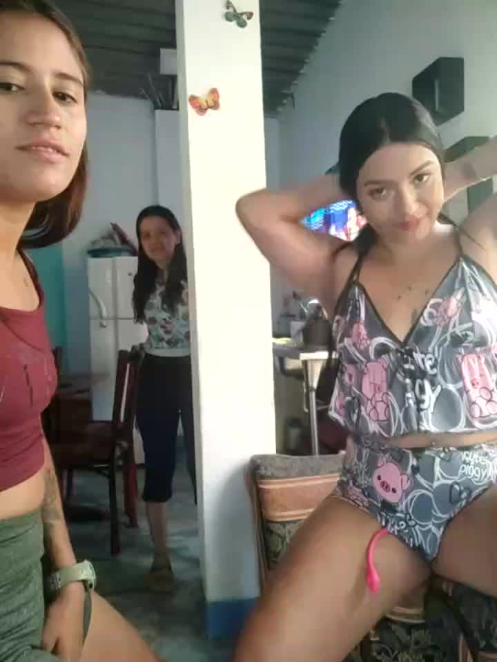 show 3 girls - clip cu girls_hot2026 model videochat