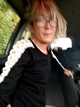 Solo: Private Show godage anal - vidéo du modèle de showcams Timide_girl17