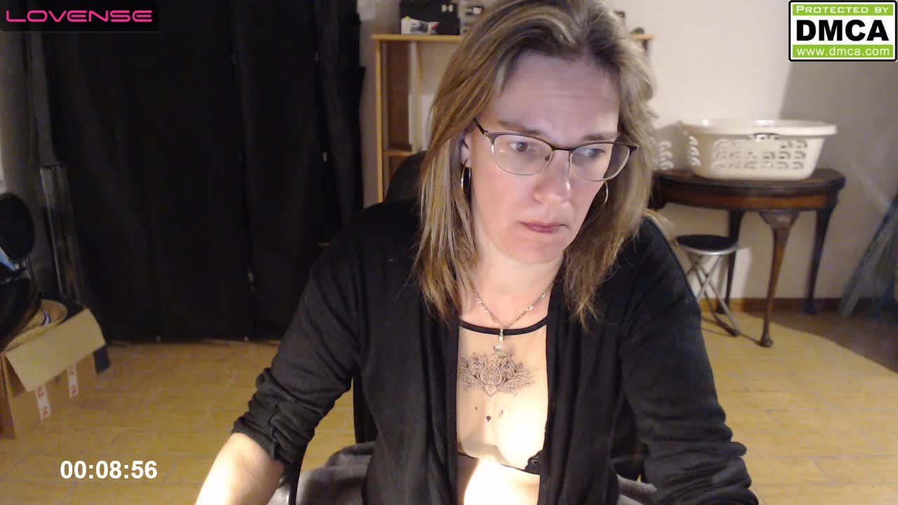 Private Show dance, gode et orgasme - 視頻由 SpiceLea 主播提供