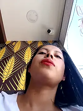 72- Play with my pussy in close up - clip cu _andrea30 model videochat