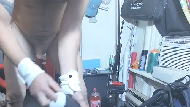 Sexy big dick stud shows off an fucks his ass an beautiful cock