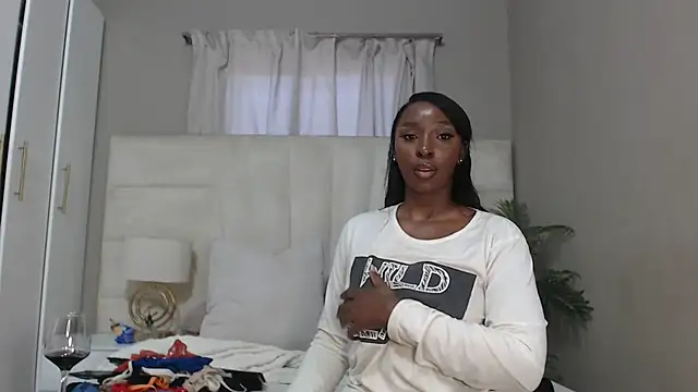 Panty show - video van naughtyblackdolie cam-model