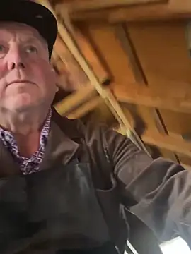 [3 Oct 12:55] Public Show - video by oldgayman cam model