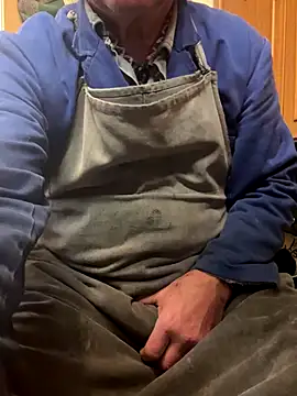 [9 Nov 14:35] Public Show - video by oldgayman cam model