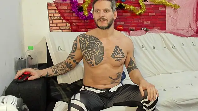 [5 Jan 18:50] Private Show－カメラキャストのSamurayjiuの動画