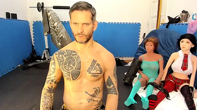 [12 Jun 13:56] Public Show - Samurayjiu主播的视频