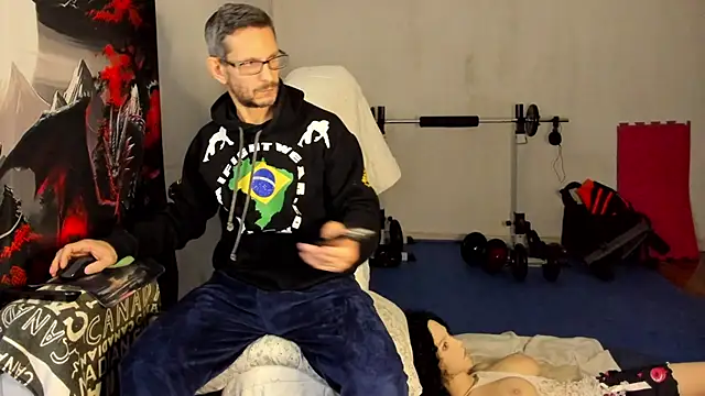 [14 Apr 22:49] fuck doll
