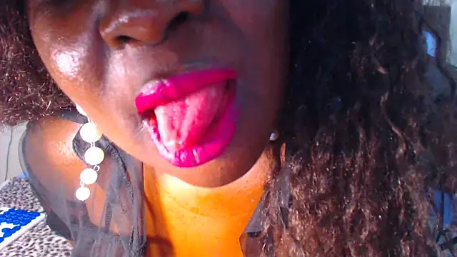 [21 Mar 11:39] Private Show mmm - βίντεο μοντέλου DARKBUSTY030