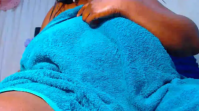 [2 Sep 07:44] Public Show go on your knees lick me - video by DARKBUSTY030 cam model