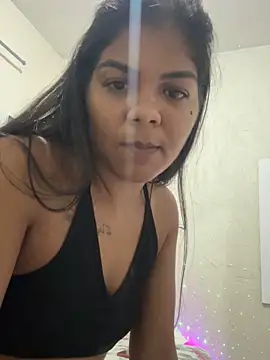 Boquete com siririca - Vídeo de Indiazinhax, modelo de vídeos