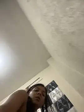 [9 Aug 23:31] Ticket Show - vídeo de la modelo de cam Indiazinhax