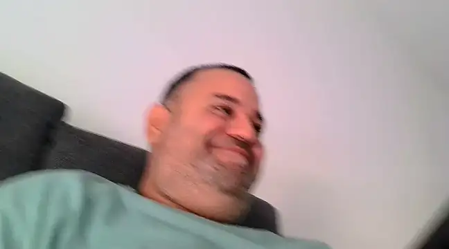 talking Hebrew and playing with my cock on sofa! - your_man85 캠 모델의 동영상