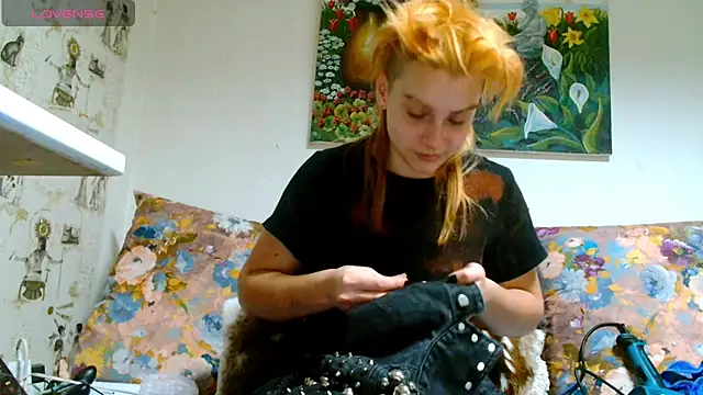 [19 Apr 22:24] Private Show - vídeo de Sophie_Bell
