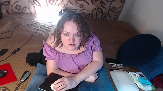 [12 Dec 05:31] Private Show - fucking a hairy pussy with a finger while lying on her back - video của người mẫu cam MiniNatalie