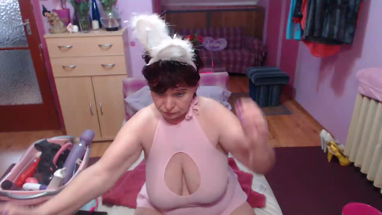 Show - video by Scarlett6331 cam model