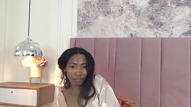 vibrations in my pussy - Video von SabrinaDevill Cam-Model