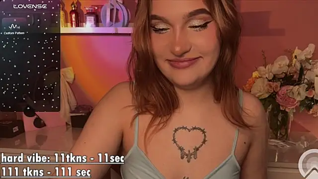 hot dance in pvt - video by CarolineLovers cam model
