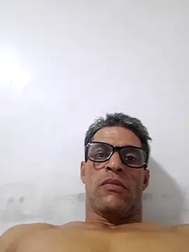 [22 Sep 21:27] Public Showsolo y caliente - video by juanito788 cam model