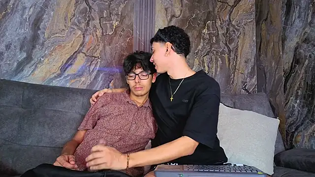 Fucking my best friend bareback, without a condom (he ends up inside my ass) — filmik Daviid_laidd, modela(-lki) na kamerkach