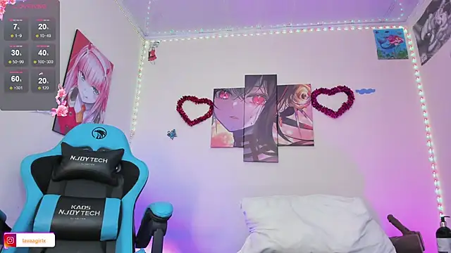 I SQUEEZE MY PUSSY WHILE FUCK ME - video by Julieta_Shelby cam model