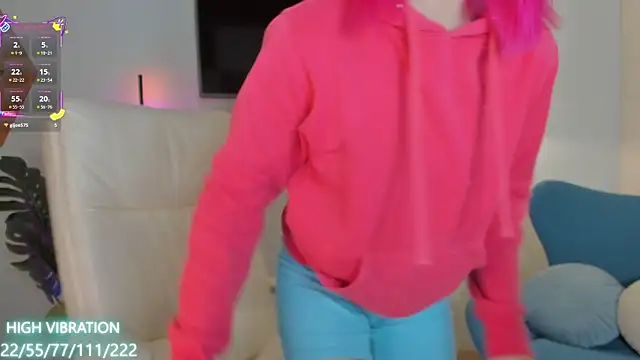 [9 May 10:20] Sexy red eyes - Vídeo de Selena_Lily