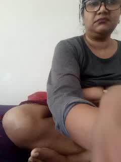[17 Oct 09:51] Private Show - video by Indian-Hailey-1977 cam model