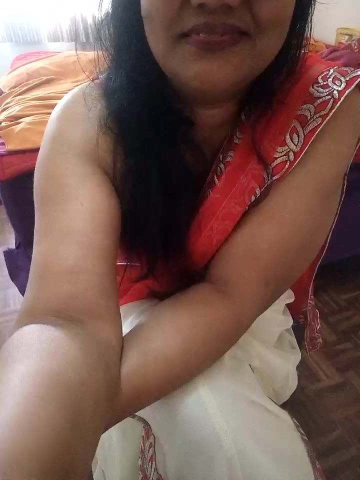 [23 Oct 12:37] Private Show - video by Indian-Hailey-1977 cam model