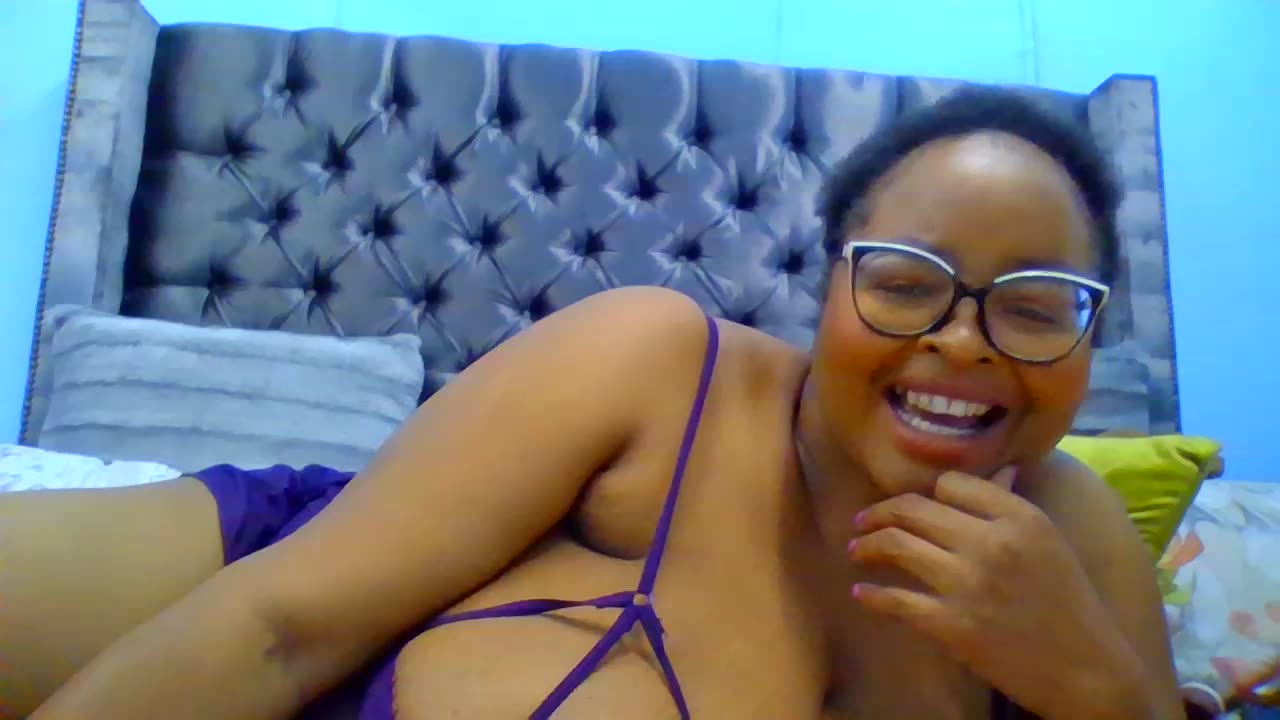 [22 Jul 16:51] Private Show - vídeo de la modelo de cam GoddessTitts