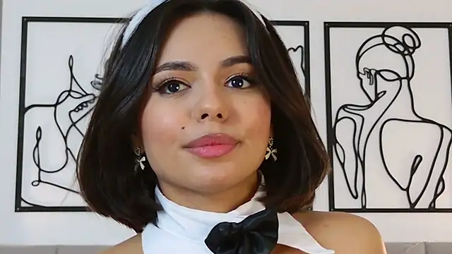 Moan of pleasure - video oleh model kamera MelodyMarks_