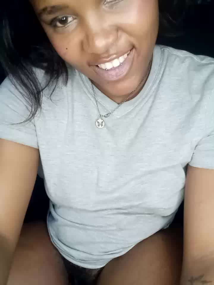 Explore my body ❤– charmainexxx kameramodell videója
