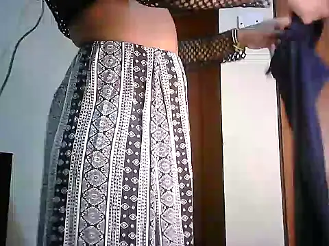 Cum on my ass with stockings on - vidéo du modèle de showcams Breigh_Star888