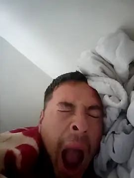 [17 Nov 08:22] Ticket Show – видео вебкам-модели Kingkushflow