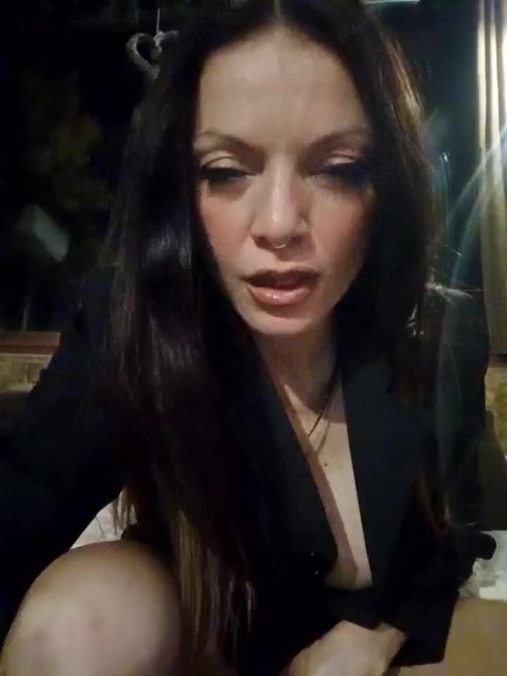 [23 Feb 00:34] Private Show - video van vampvanna23 cam-model