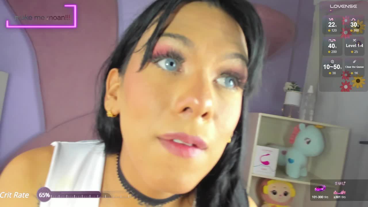 smoking cigarrette - video by yossi_peach_cute cam model