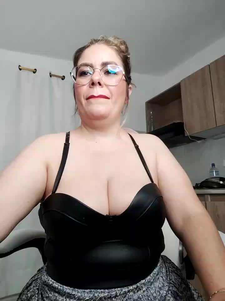 good times - video by zehra_sanem cam model